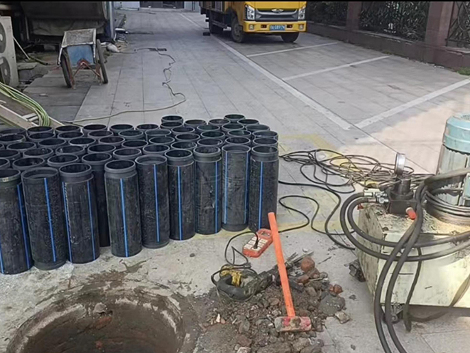 茌平PE置换管厂家 DN315置换管 非开挖管短管置换