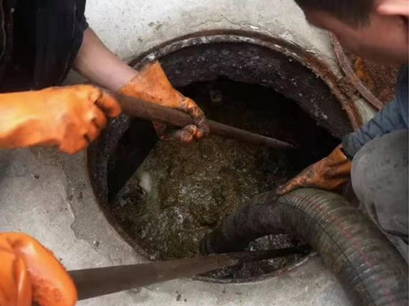 茌平清理化粪池时如何避免沼气的危害？